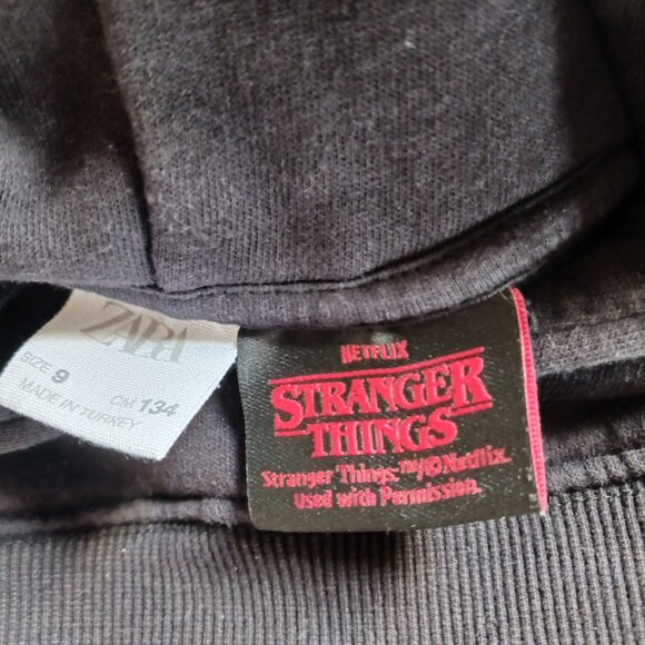 Bundle of 2 Boys Hoodies – Zara Stranger Things & Under Armour Hockey Size 8-10 - Picture 5 of 15
